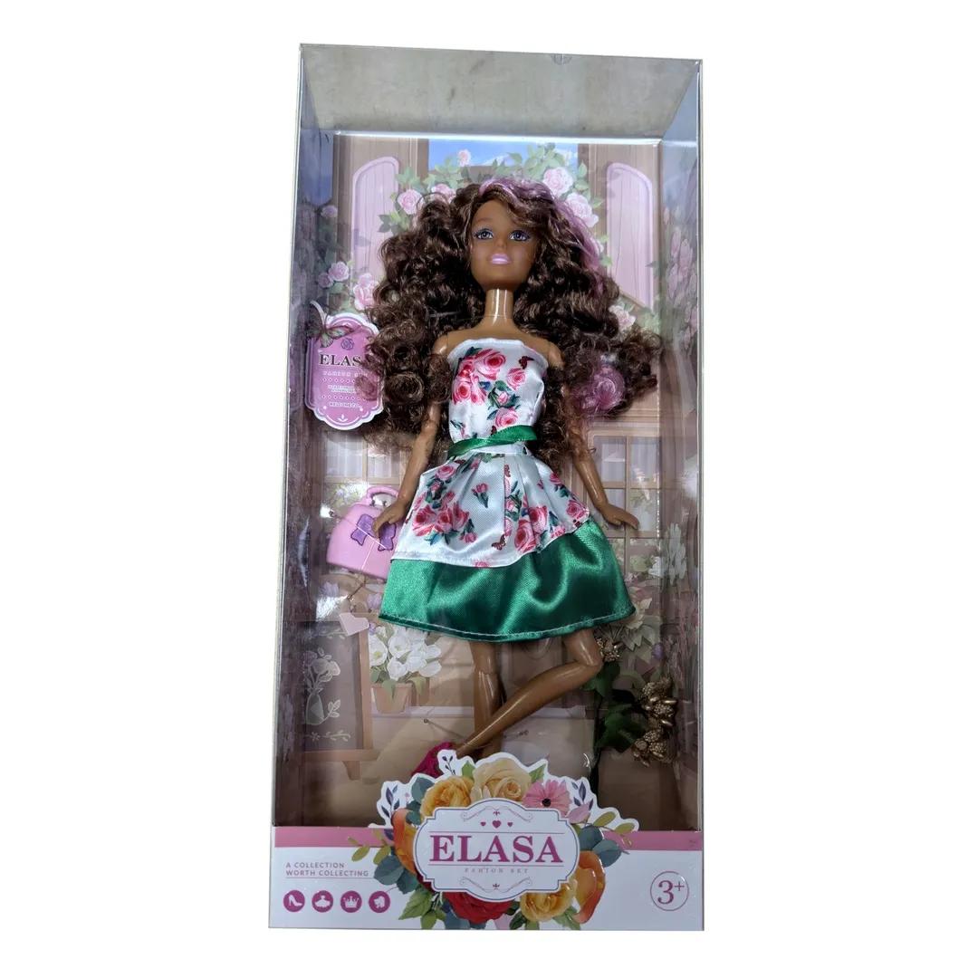 Poupée Elasa avec Robe Fleurie