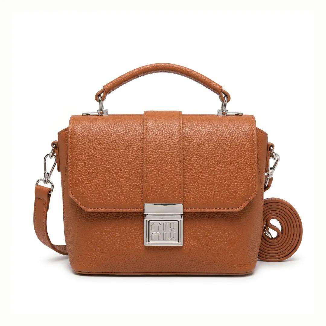 Sac à main tendance en cuir marron